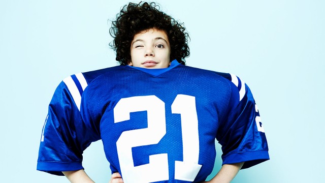 Junge in Sportlklamotten