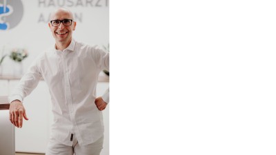 Porträt von Dr. Christoph Stirner.